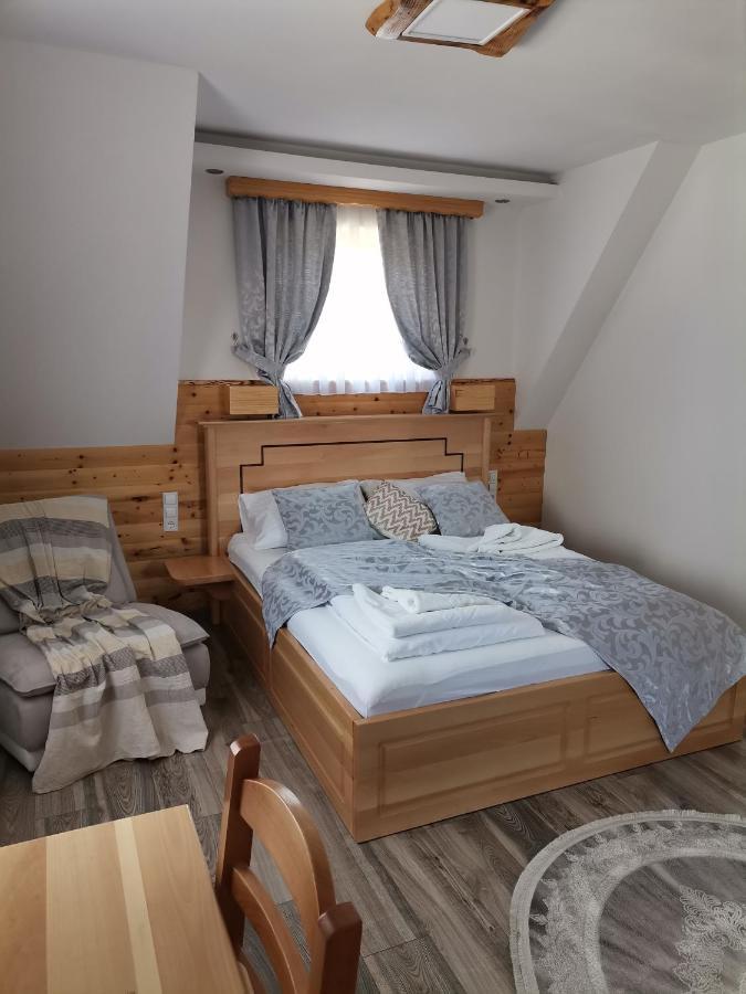 Pansion House Prijeboj Hotel Plitvicka Jezera Luaran gambar