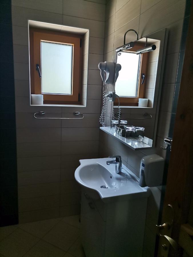 Pansion House Prijeboj Hotel Plitvicka Jezera Luaran gambar