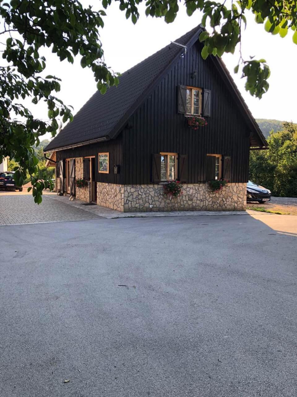 Pansion House Prijeboj Hotel Plitvicka Jezera Luaran gambar